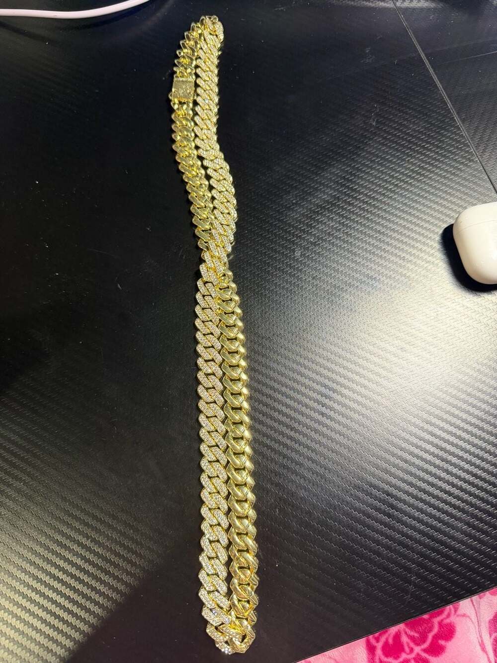 30 in Cuban Link Chain Necklace in Gold Tone